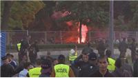 球迷在巴黎与警察发生冲突